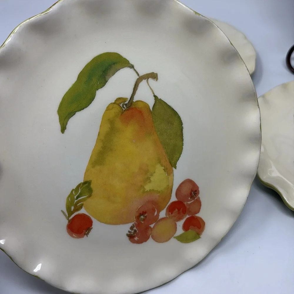 CRATE & BARREL Set of 4 Harvest Fruit Salad Plates